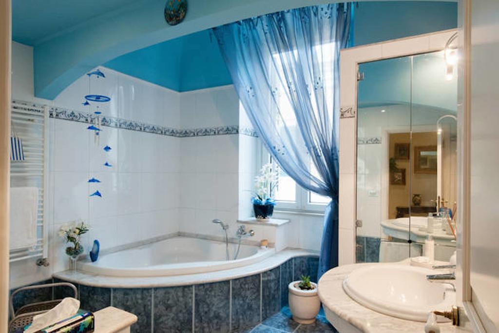 Turenum Apartment Трани Экстерьер фото